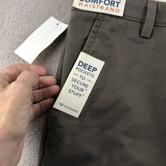NWT Dockers Mens Pants Size 36x30 Easy Khaki Classic Fit Straight Leg Workwear - Picture 8 of 13